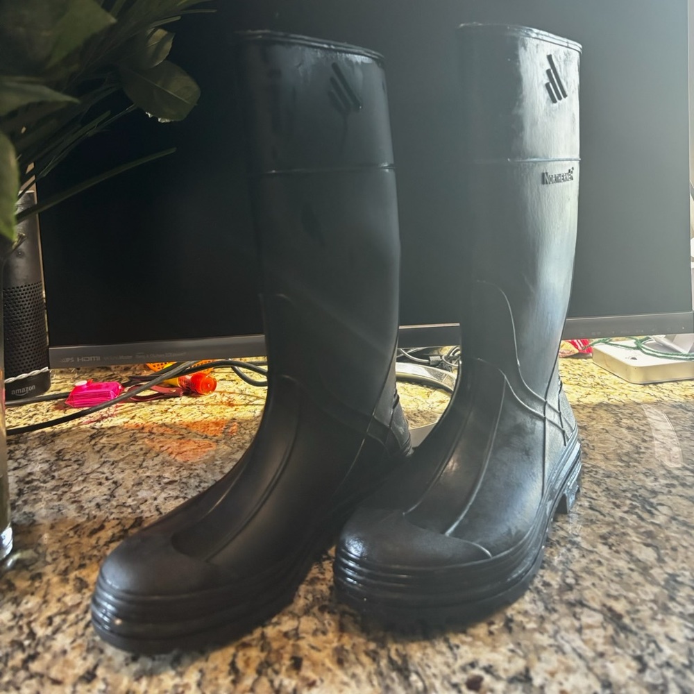 Norcross Rubber Rain/Work Boots – Size 5